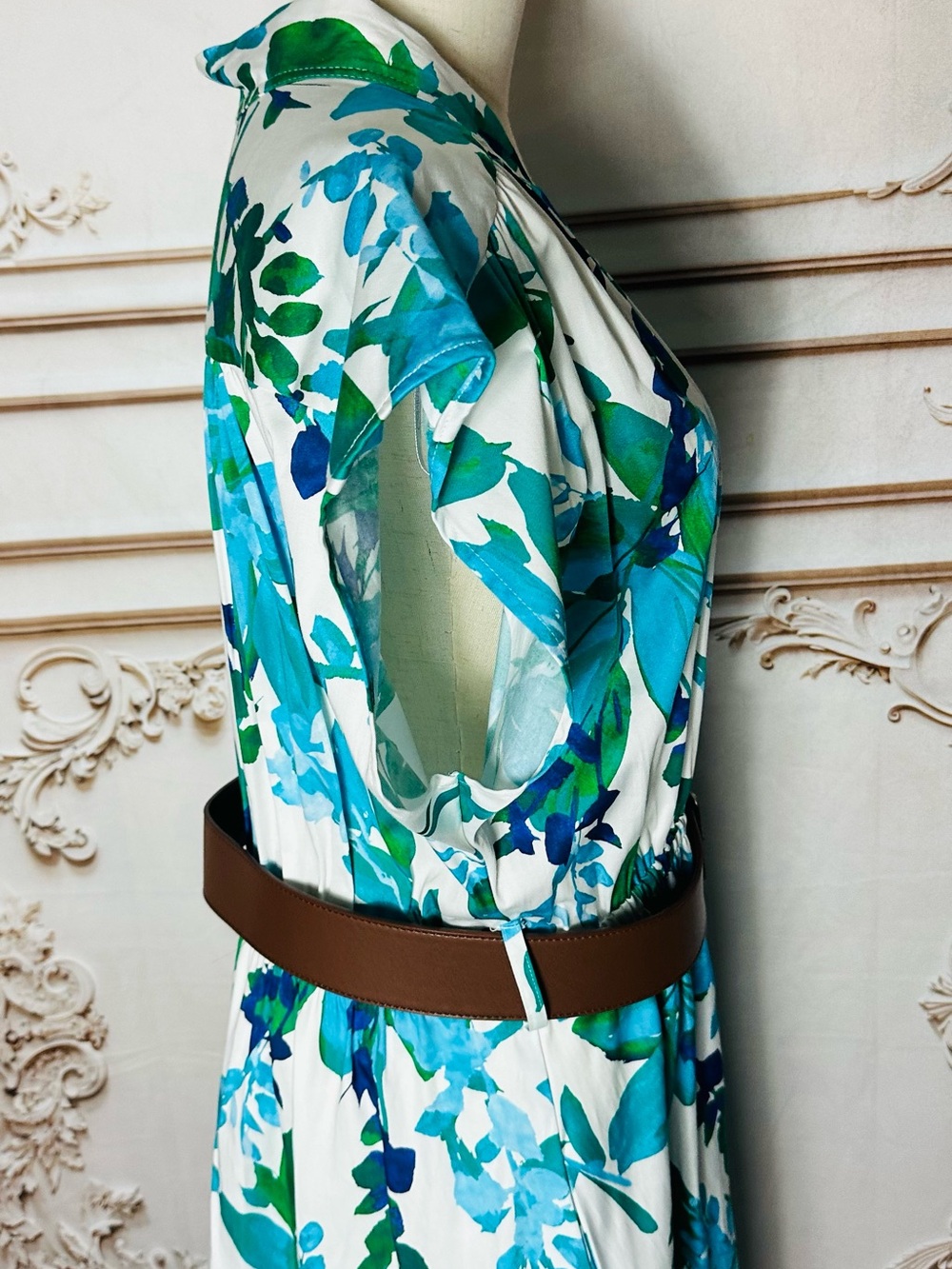 Calvin Klein Blue & Green Floral V-Neck Maxi Dress comes with belt. - Picture 8 of 10